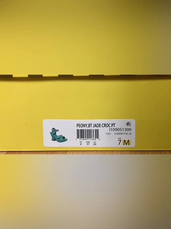 Circus by Sam Edelman Turquoise Croc Platform Sandals with Buckle Detail: Size 7 - Picture 7 of 7